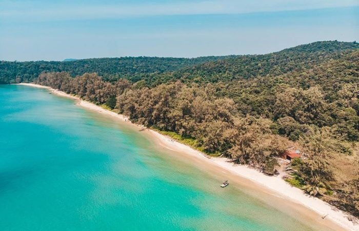 Vue pittoresque sur les vastes plages de sable de Long Beach